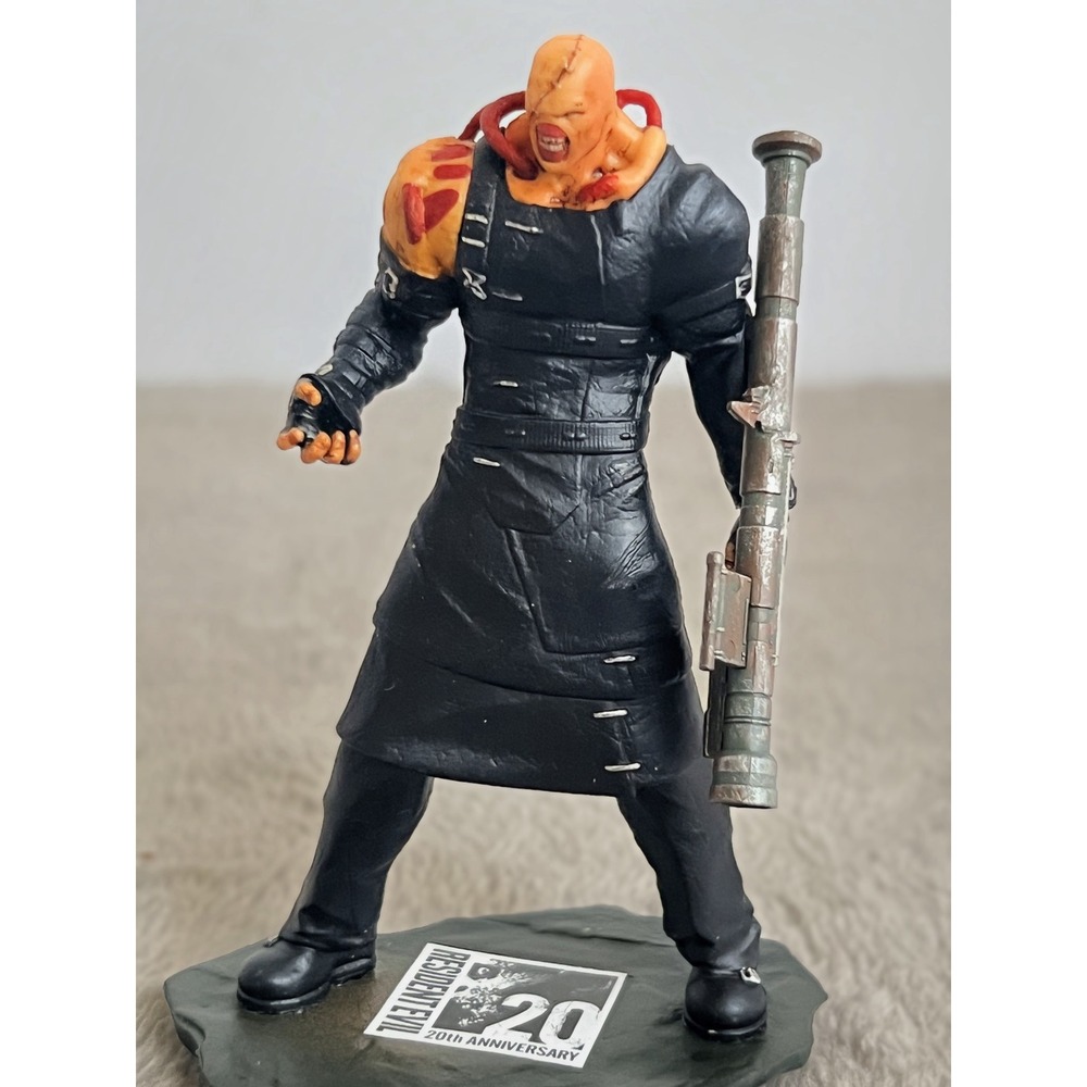 Resident Evil 20th Anniversary Nemesis Figure Nerd Block Exclusive Capcom B.O.W. - Picture 6 of 8